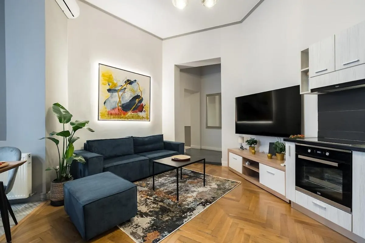 Superb 2Br Flat - Amzei Square location